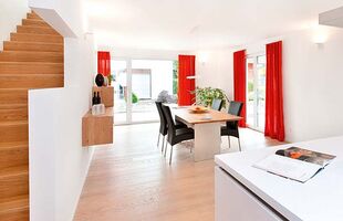 Musterhäuser in Weissach im Tal, Fensterdekorationen